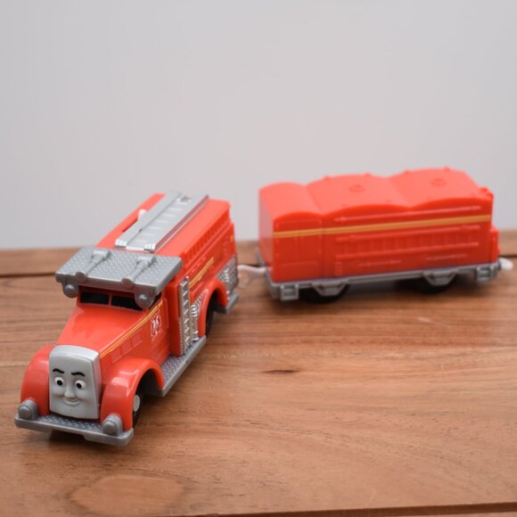 Flynn and Tender Trackmaster Thomas & Friends Mattel Train Tank Engine 2013 - Picture 1 of 10